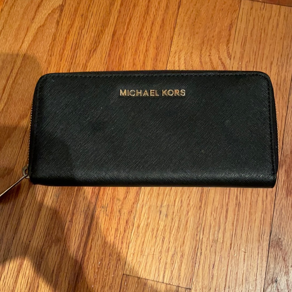 Michael Kors wallet
